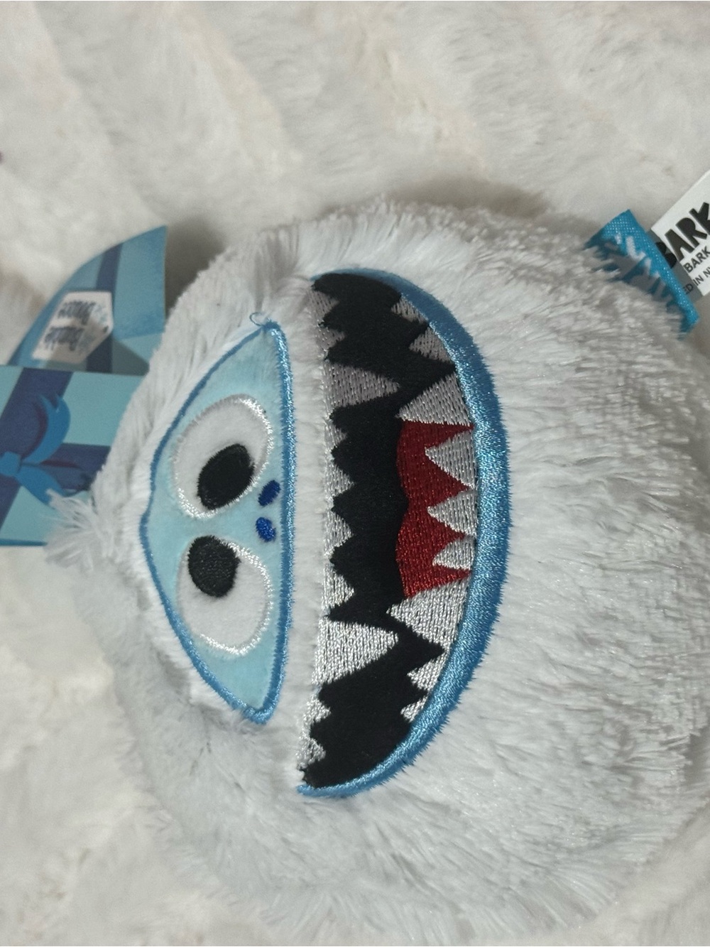 BARK BOX BUMBLE YETI SQEAKER DOG TOY 4” Rudolph Island Misfit Toys MEDIUM LARGE
